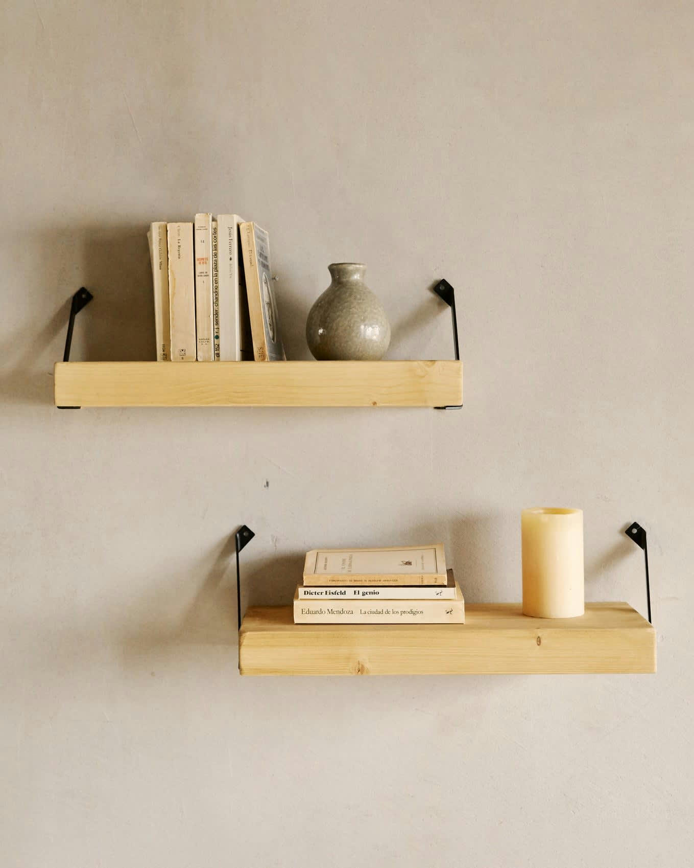 ARZHEL - Étagère en bois de pin en couleur naturel 55 cm