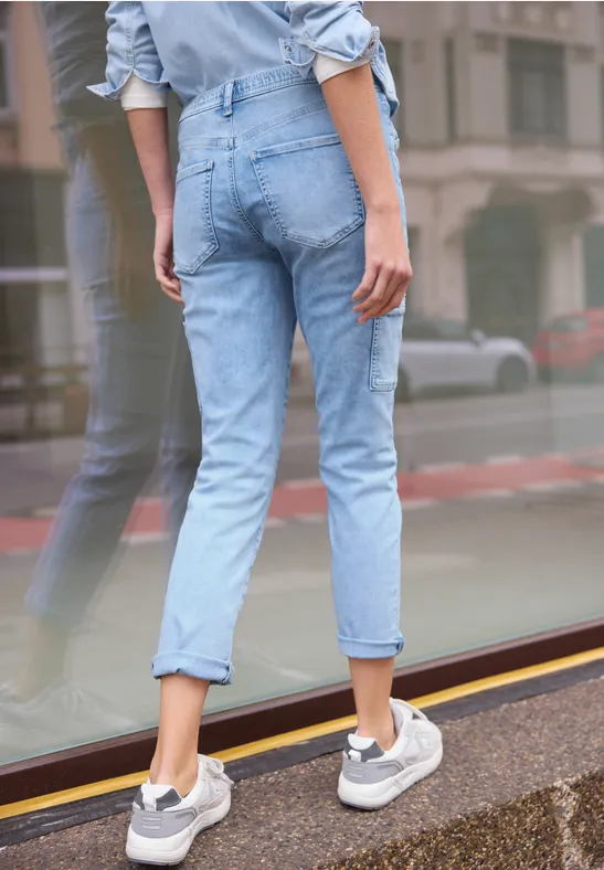 Tapered Leg Jeans im Casual Fit