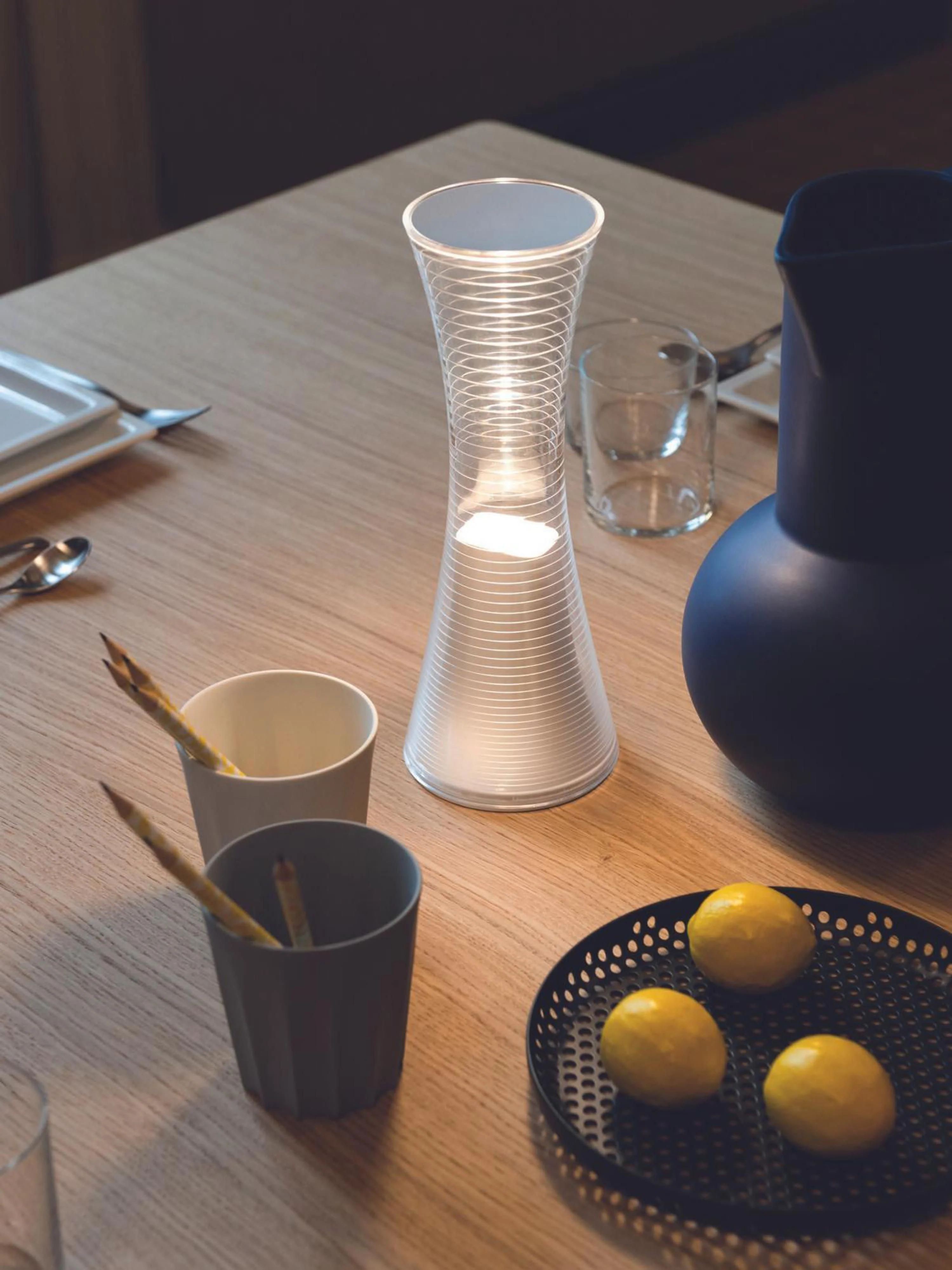 Kleine LED-Tischlampe Come Together, dimmbar