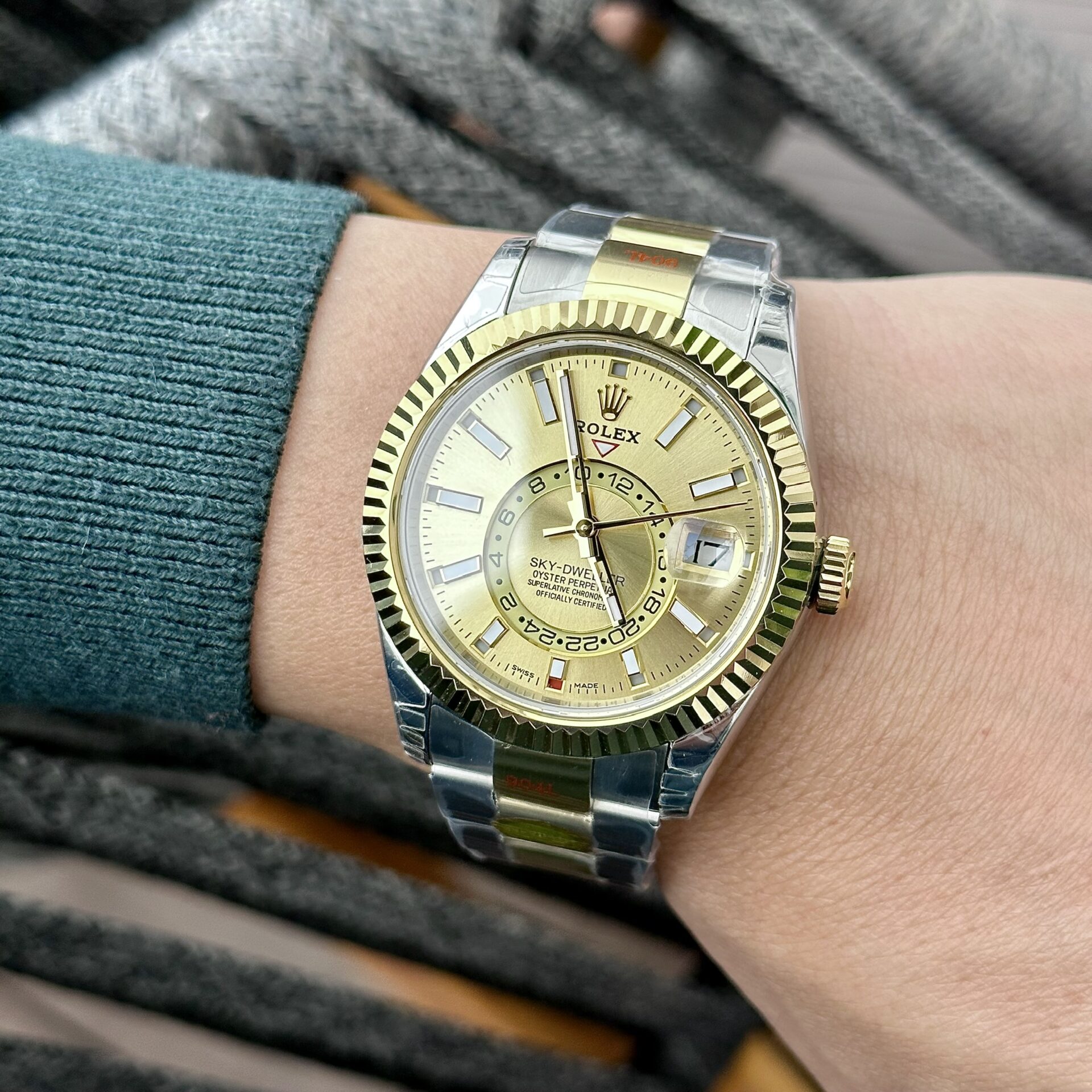 Rolex Sky-Dweller SS/YG Plated Champagne Dial 42mm Oyster NBF Replica