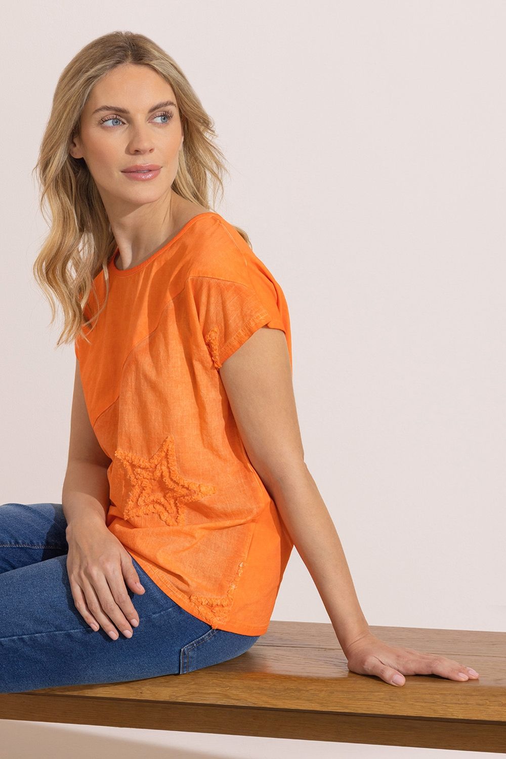 Klass. Washed Texture Star Cotton Top