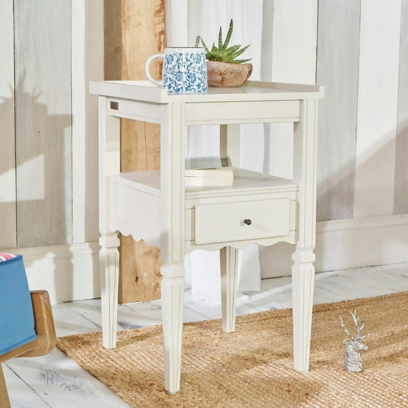 IVANKA - Chevet / bout de canapé en pin 1 tiroir soie grège