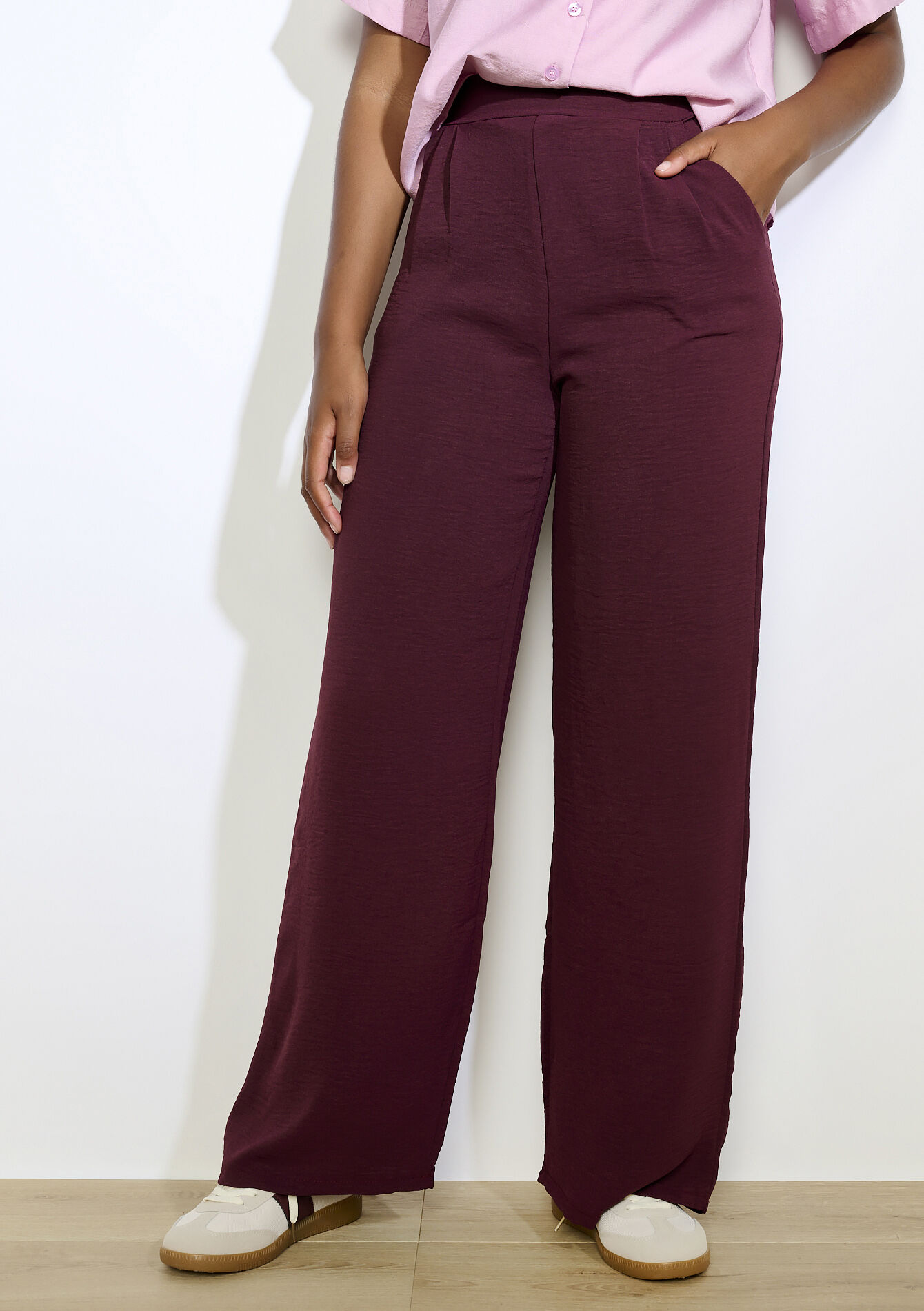 Wijde vloeiende broek