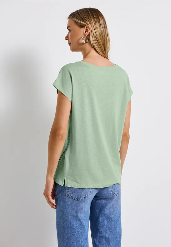 Shirt mit Häkeldetails