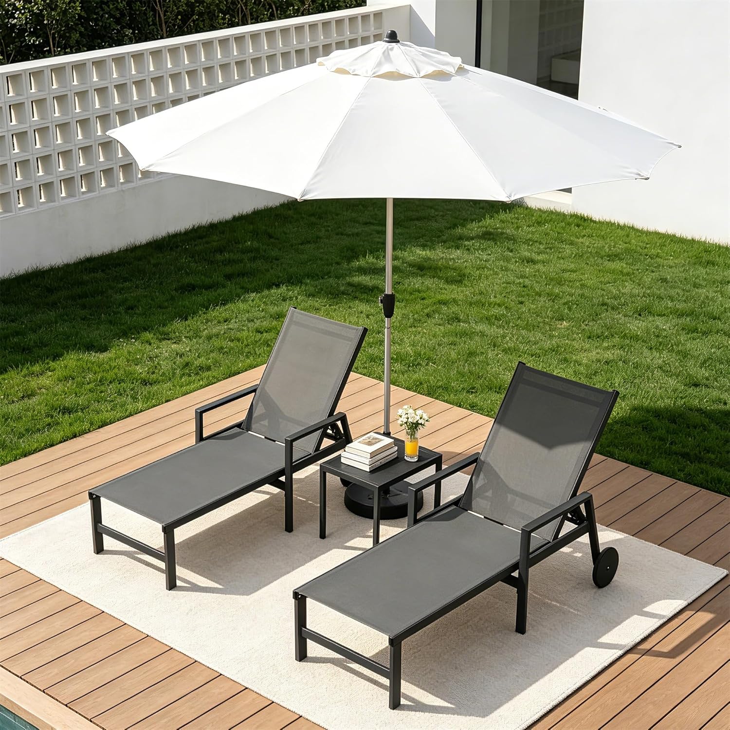 PURPLE LEAF 2 Pieces Outdoor Chaise Lounge Aluminum Patio Lounge Chair with Wheels and Armrests Outdoor Lounge Recliner Chair for Pool Backyard Beach Grey