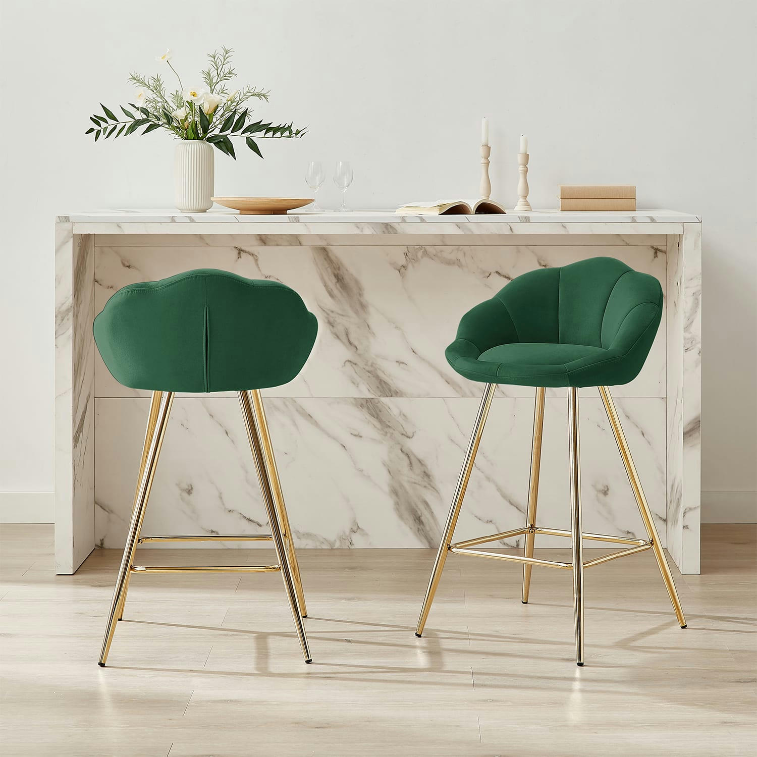 CORAIL - Lot de 2 tabourets de bar en velours vert sapin piètement doré