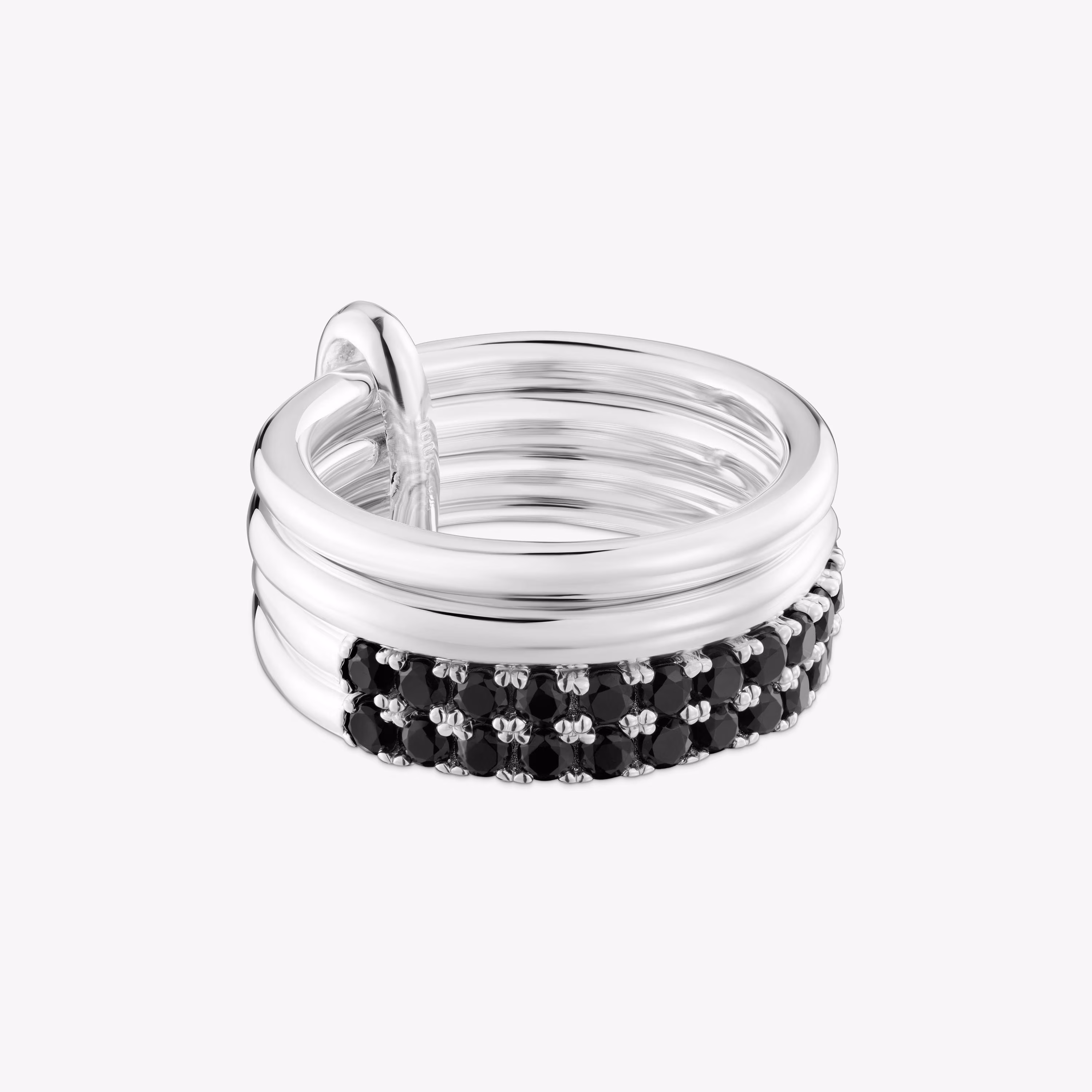 Anillo de plata y espinela negra Straight