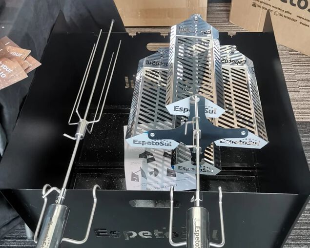 EspetoSul 4 Tray Carousel with Rotating Baskets