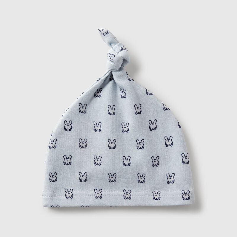 Printed hat with knot