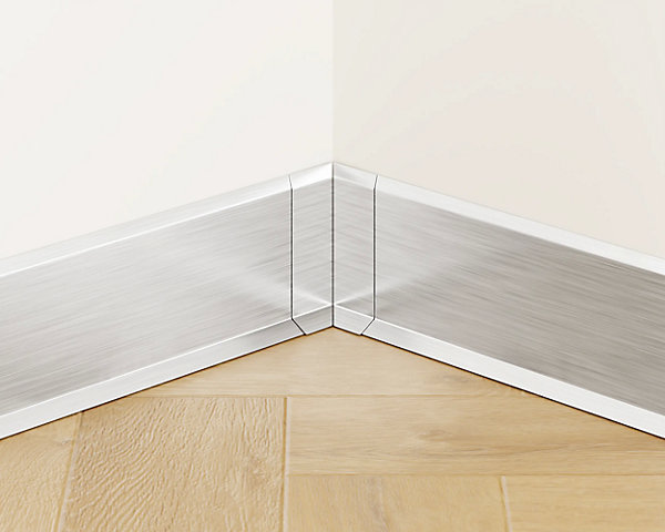Coin intérieur pour plinthe Ilcom FLI Argent satiné - 30mm x 80 mm x 0,65 ep.