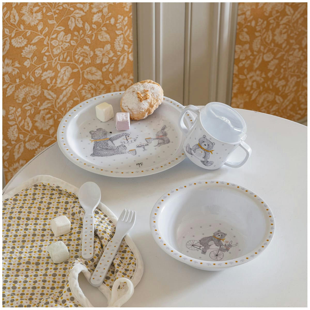 - Mon premier coffret repas Les Malices de Léon et Arthur