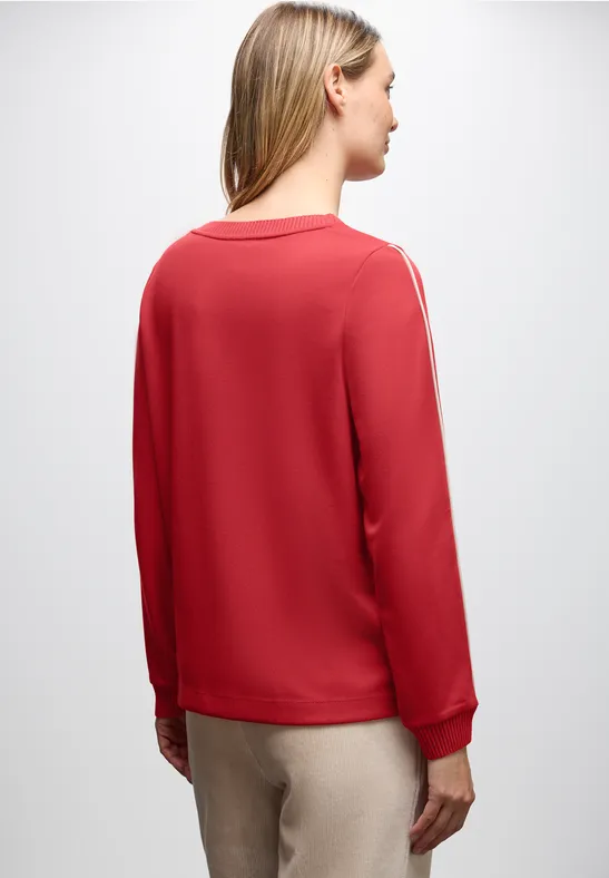 Shirt mit Tape Details