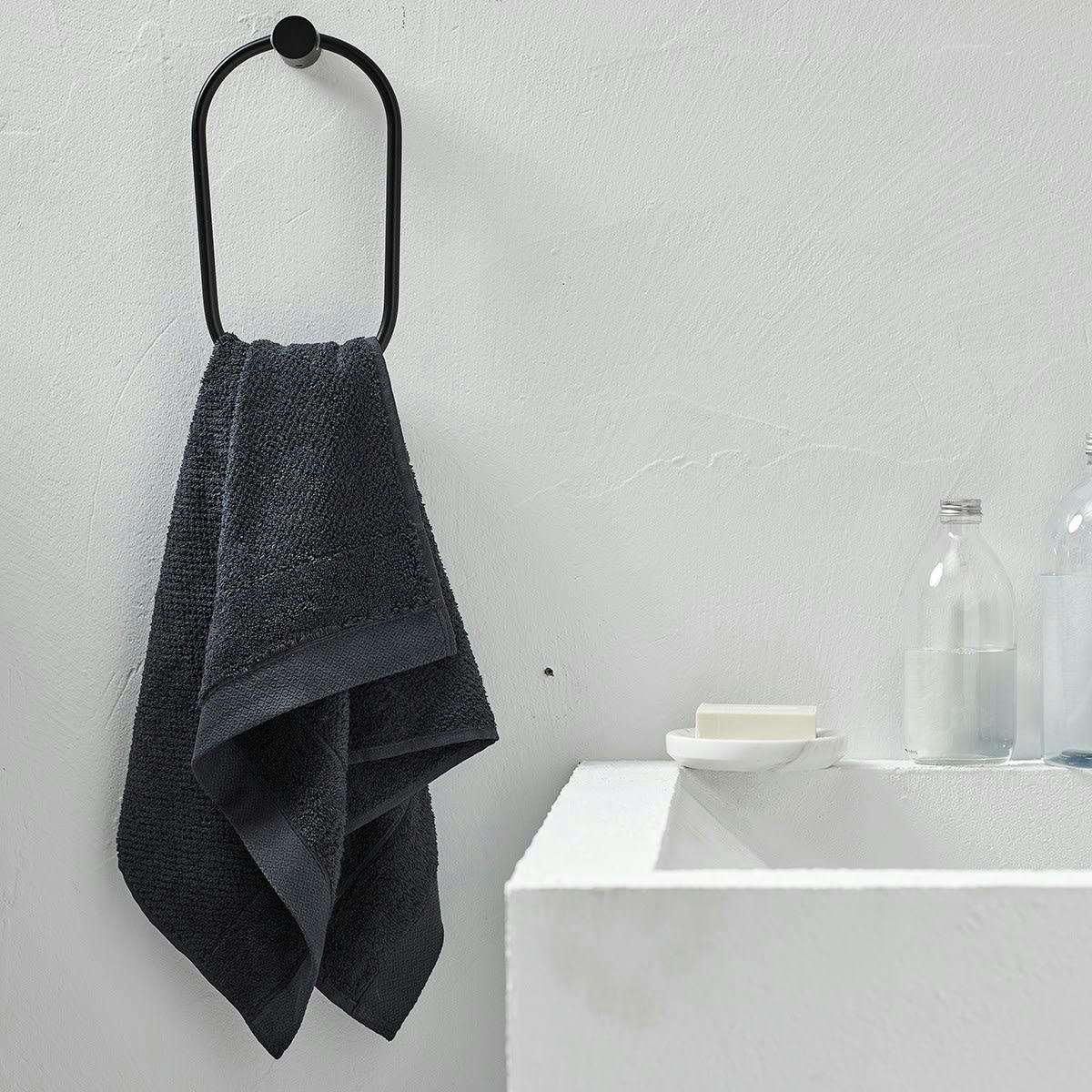 BIO ORGANIC - Serviette de bain uni en Coton Gris anthracite 50x90 cm