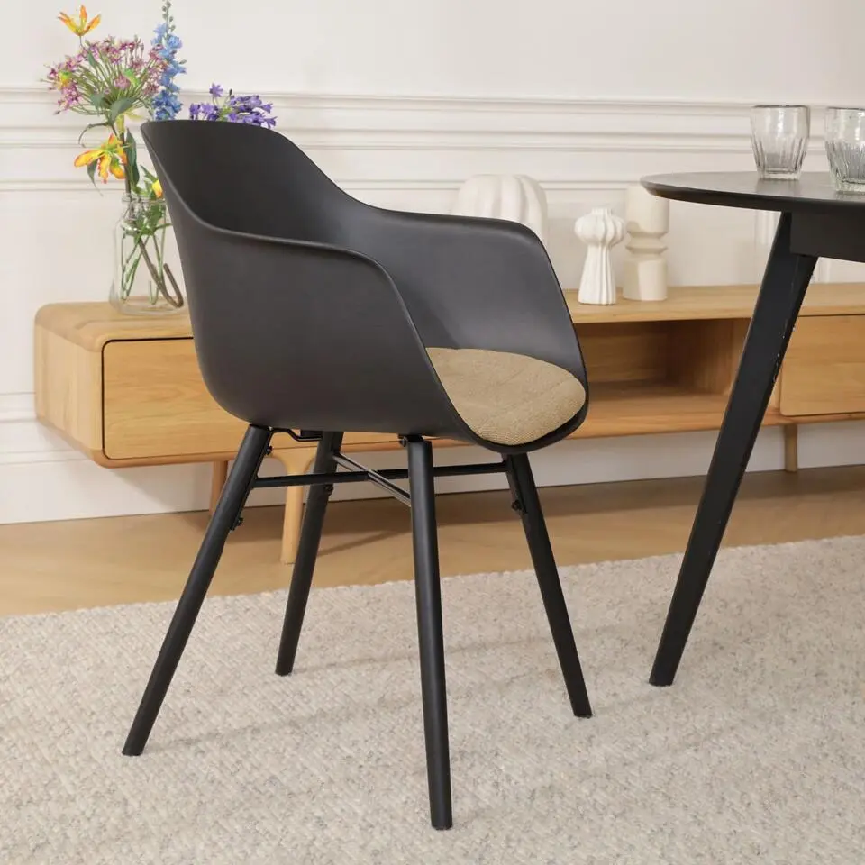 Nolon Nena-Liz Eetkamerstoel Zwart met Nougatbruin Zitkussen Zwarte Poten