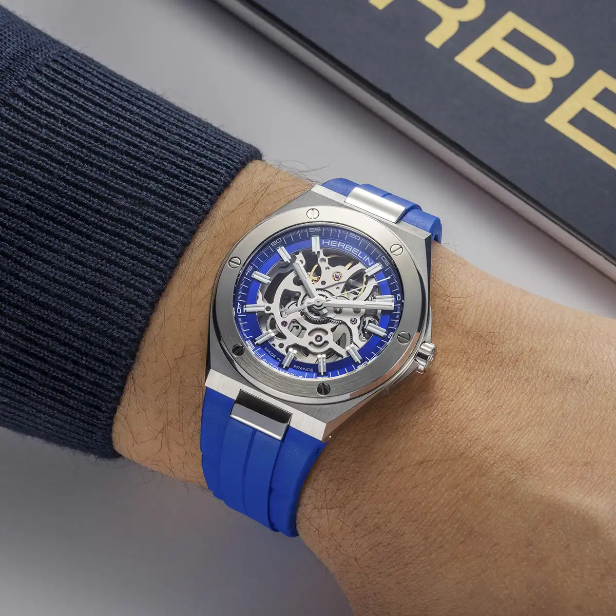 CAP CAMARAT – AUTOMATIQUE SQUELETTE – BLEU