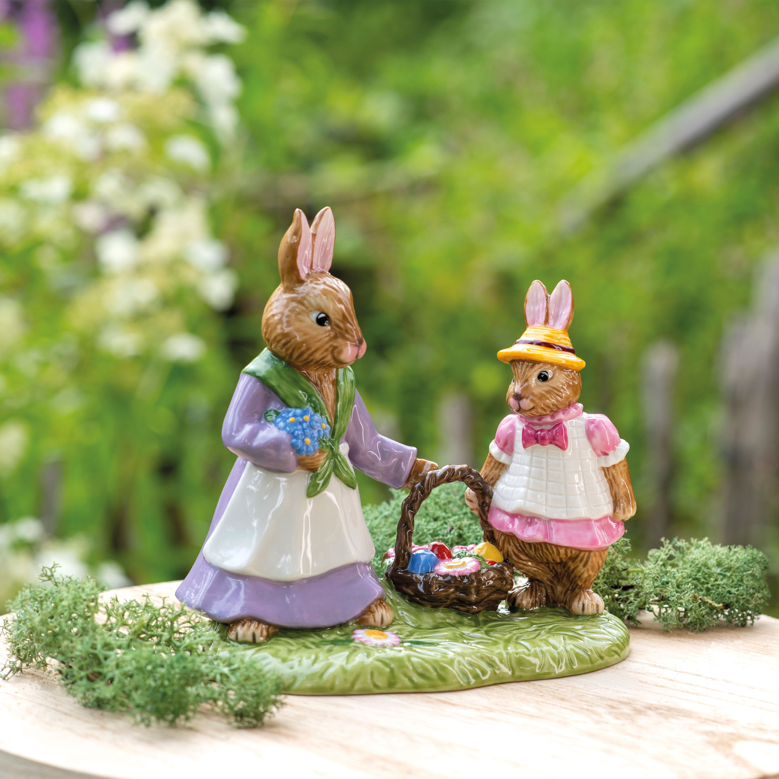 Bunny Tales Easter figurine - White, 5.1'' x 3.4'' x 4.9'', porcelain