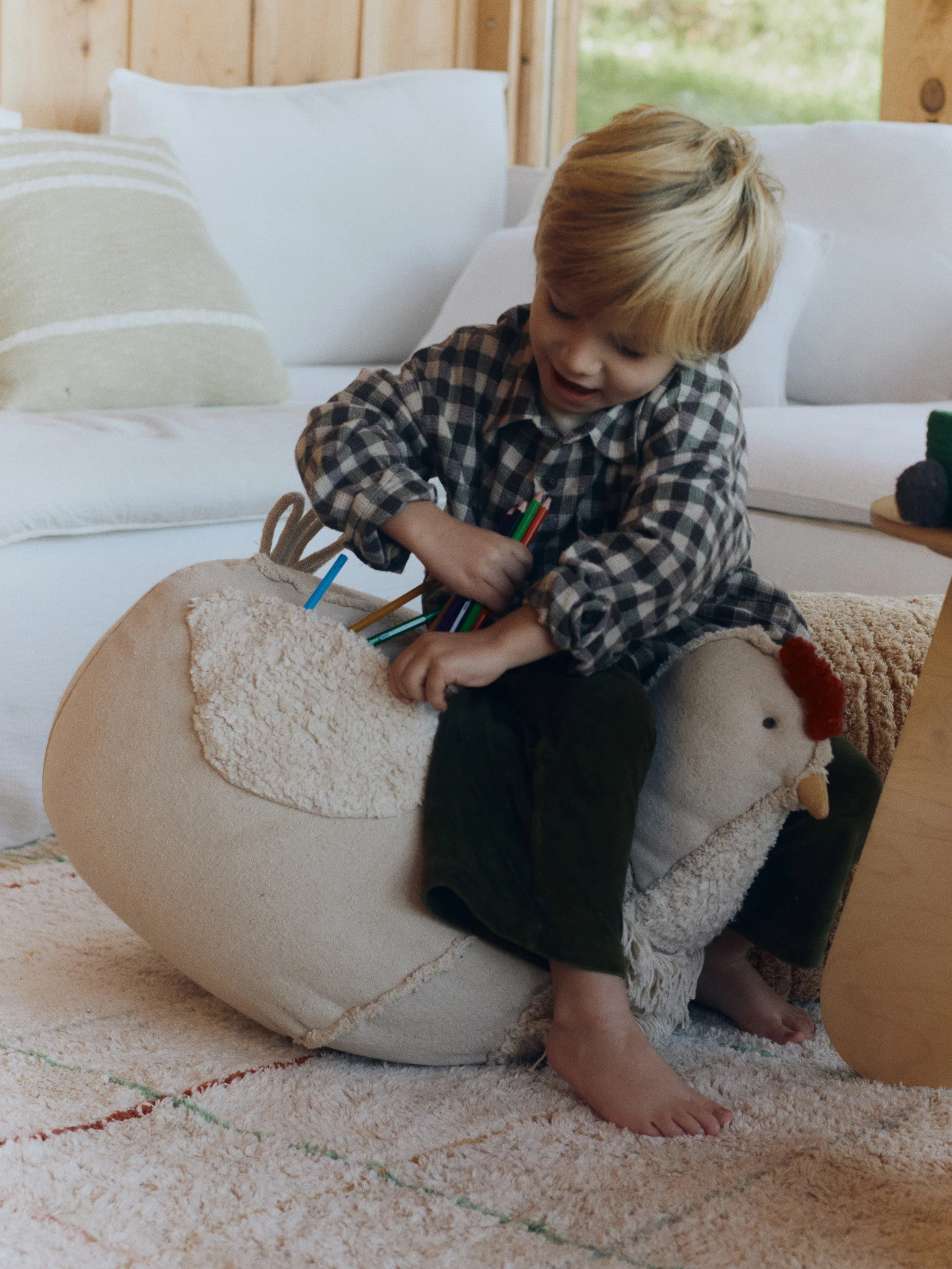 Handgefertigter Kinder-Pouf Farm