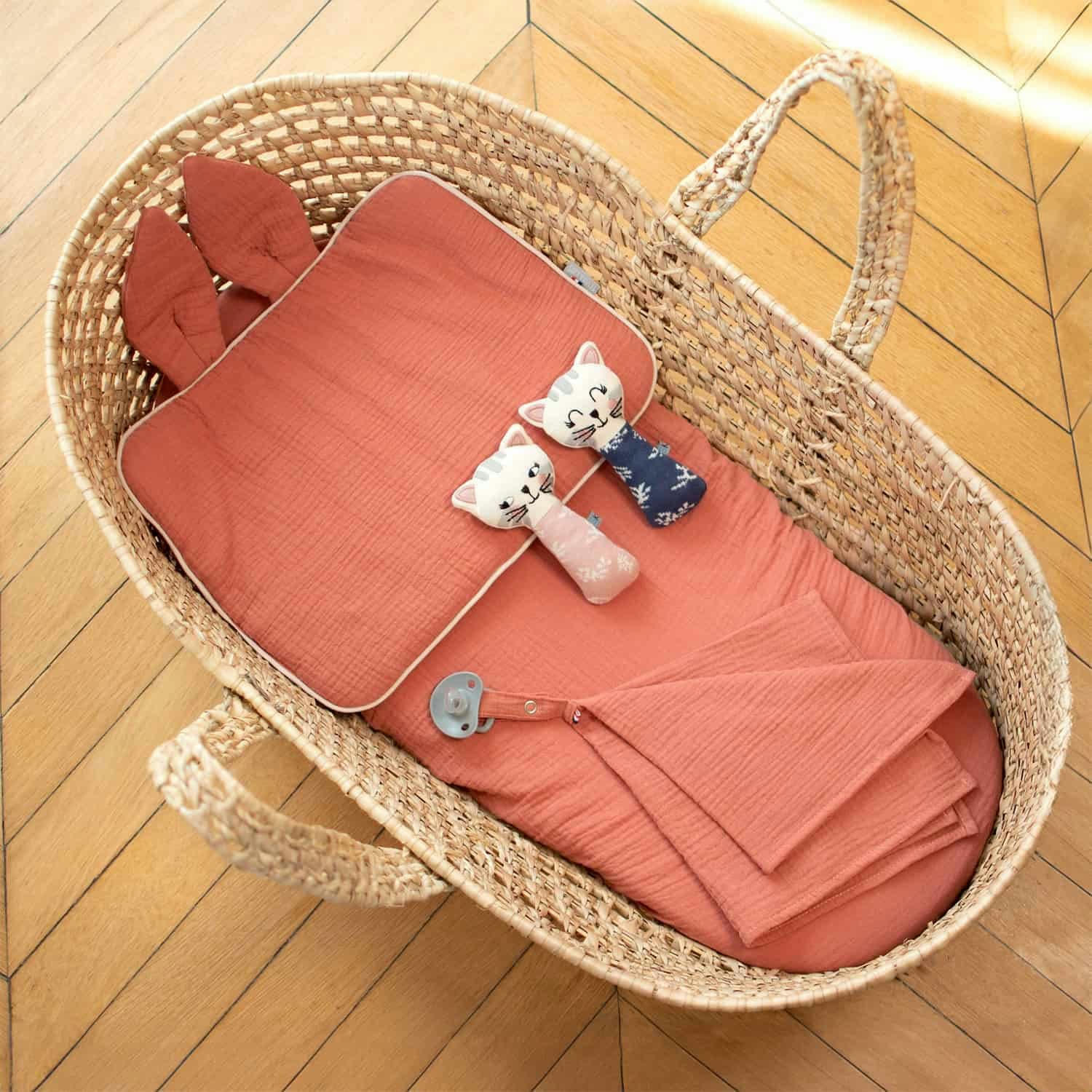 JEANNE - Oreiller lapin en gaze de coton