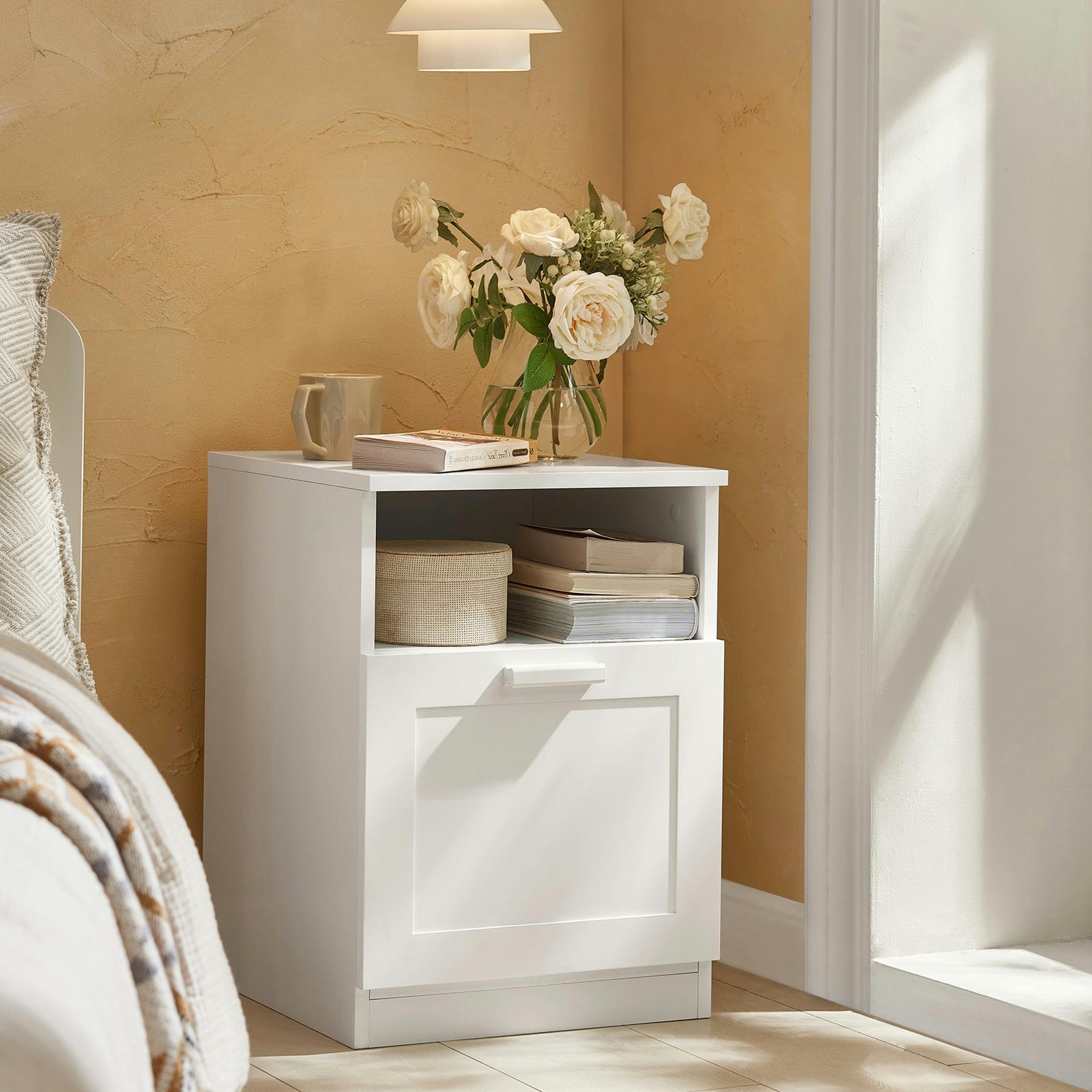 - Table de chevet effet bois blanc avec 1 compartiment et 1 tiroir