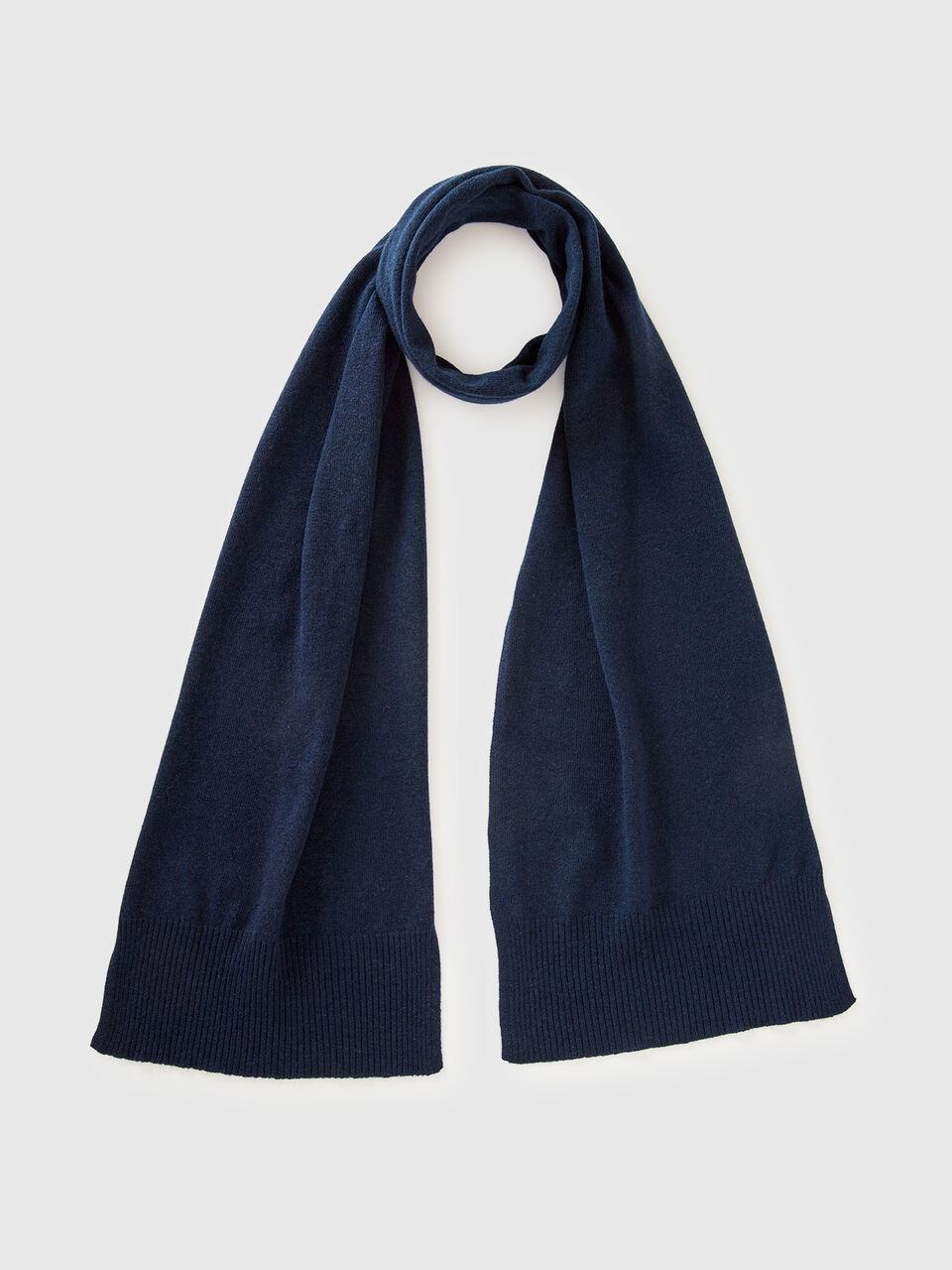 Dark blue scarf in pure Merino wool