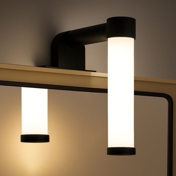 Kinkiet APA nad lustro czarny LED 1x4W 240lm wym:15x5,1x11,7cm IP44 Milagro