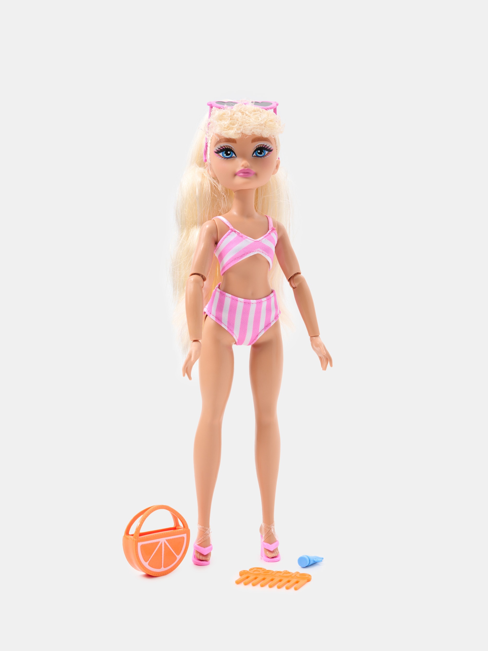 Mattel - Lalka plażowa Barbie Dream Besties z akcesoriami