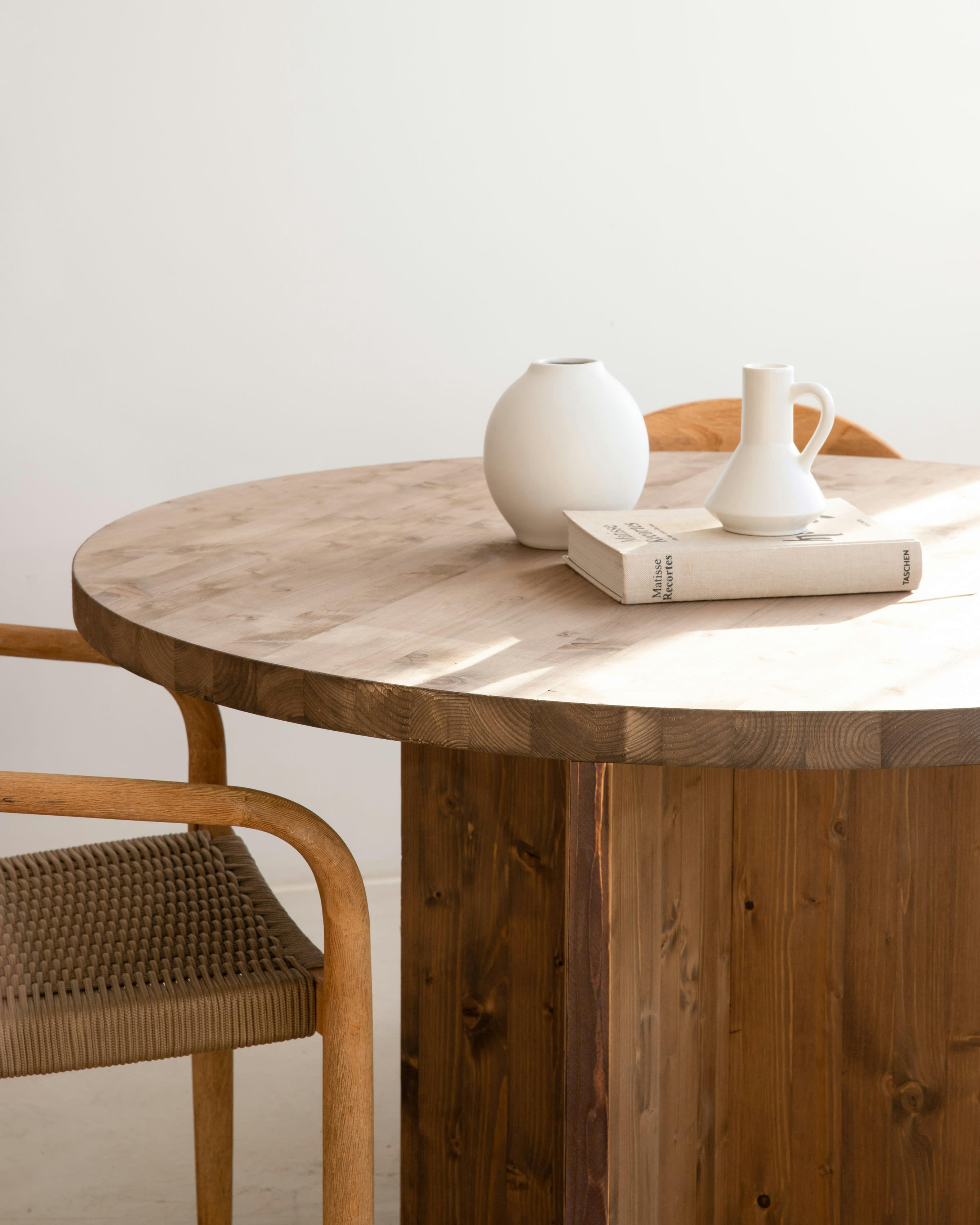 TOKYO - Table à manger ronde en bois de sapin vieilli de ø110cm