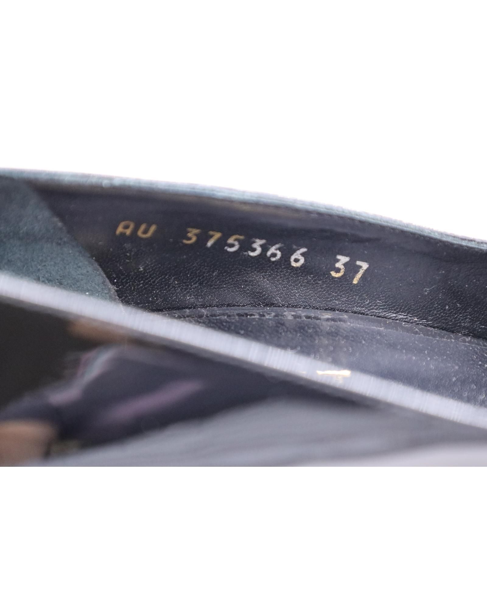 Saint Laurent Preloved Classic Patent Leather Pumps Wo - Black