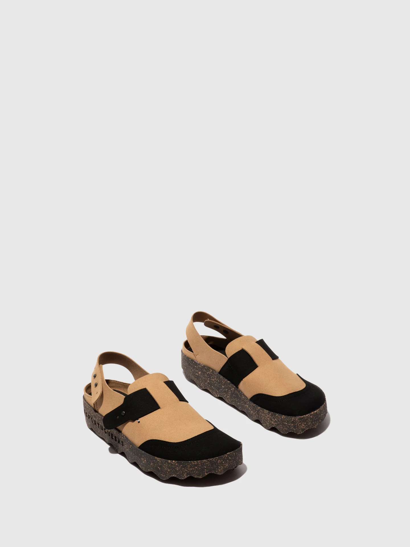 Mules Slip-on em Preto