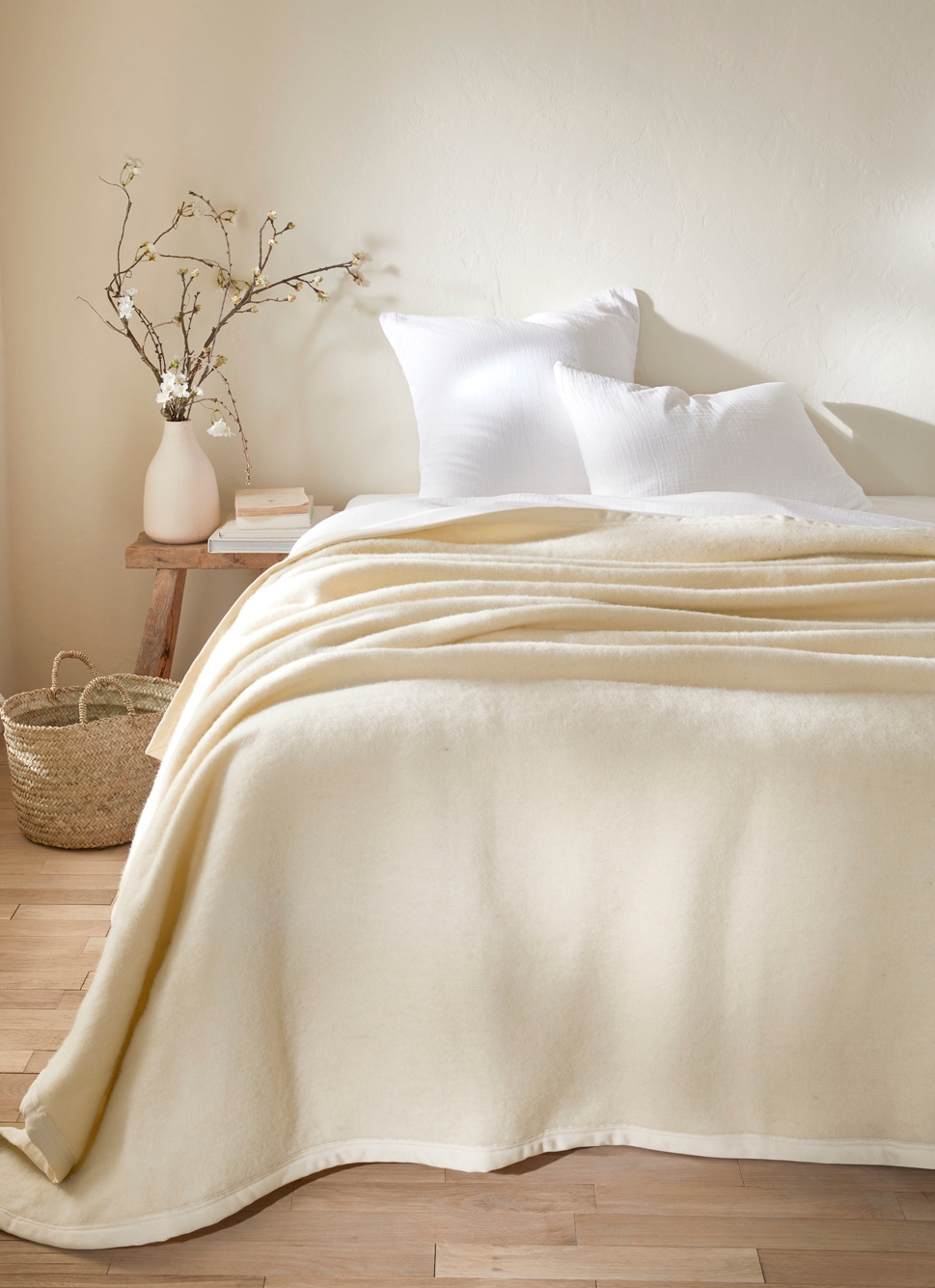 COUVERTURE EN PURE LAINE VIERGE DOUBLE FACE ÉCRU