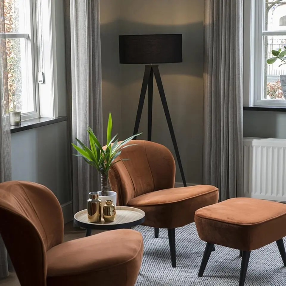 Qazqa tripod lamp ilse zwart e27