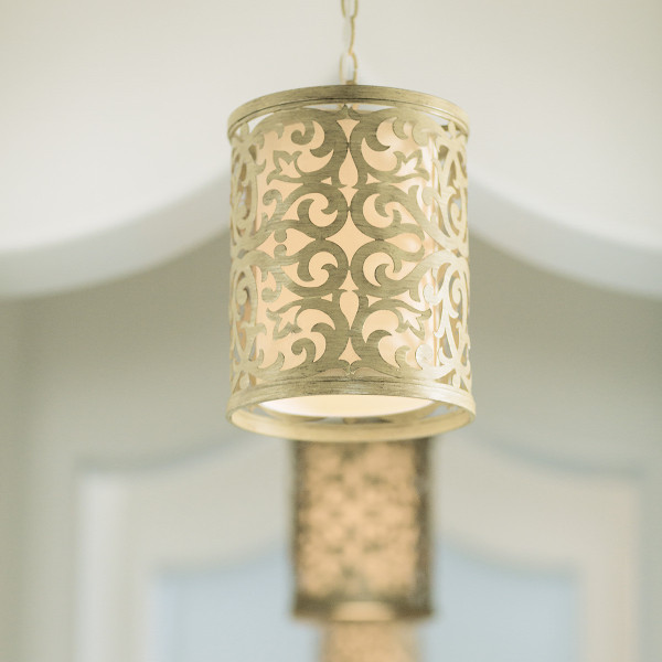 Lampa wisząca szampańska Carabel 1xE27x60W wym: 343x22,9x22,9 cm Hinkley