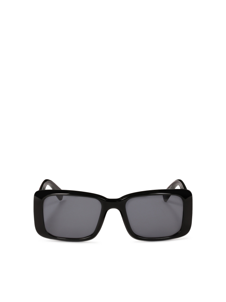Sunglasses with thick frame