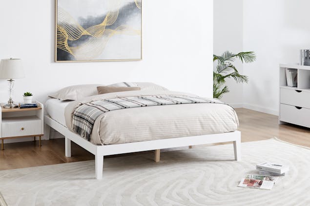 NNEKGE William Wood Bed Frame (Queen White)