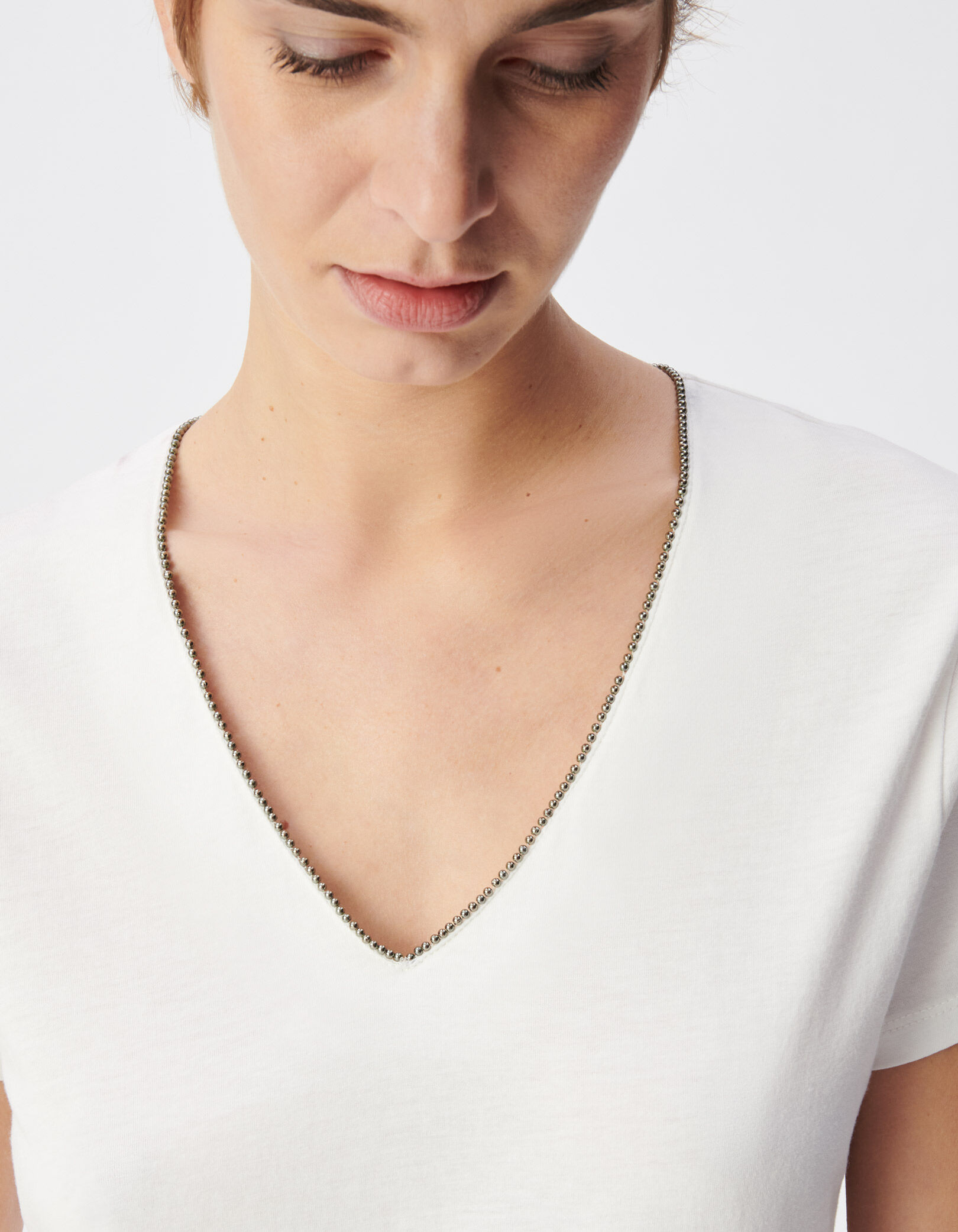Tee-shirt blanc encolure V bijou Femme