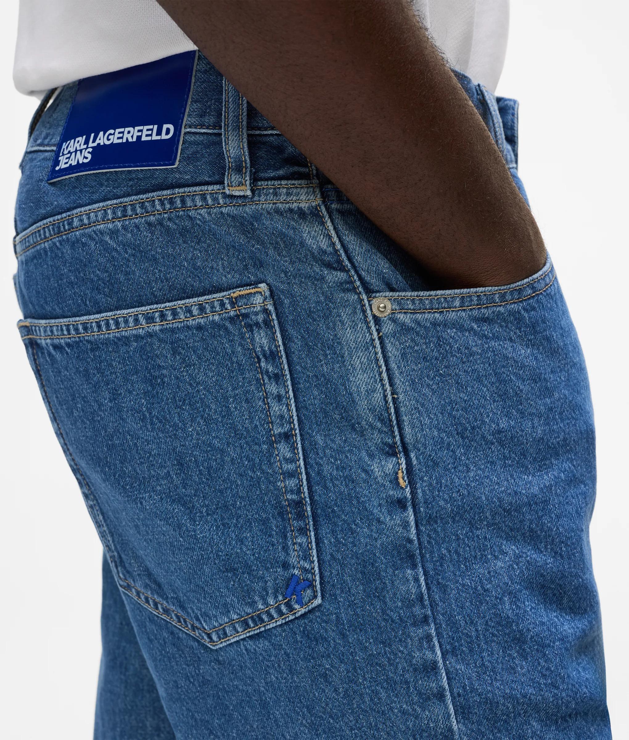 Short en denim classique