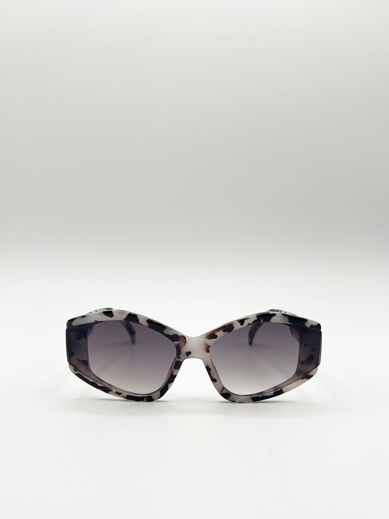 SVNX Angular Cat-Eye Sunglasses in Multi