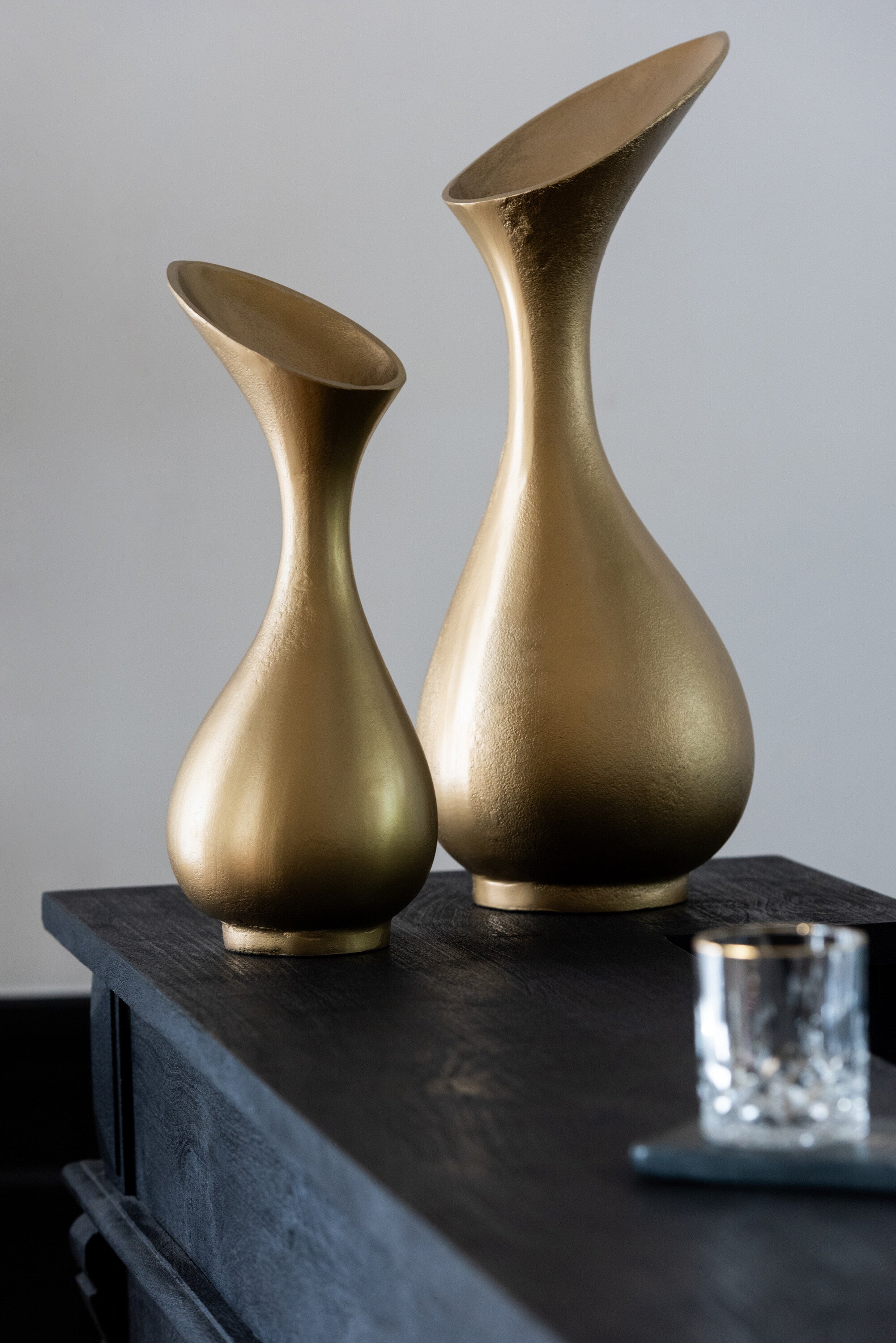 J-Line vaas Olivia - aluminium - goud - large - 77 cm hoog