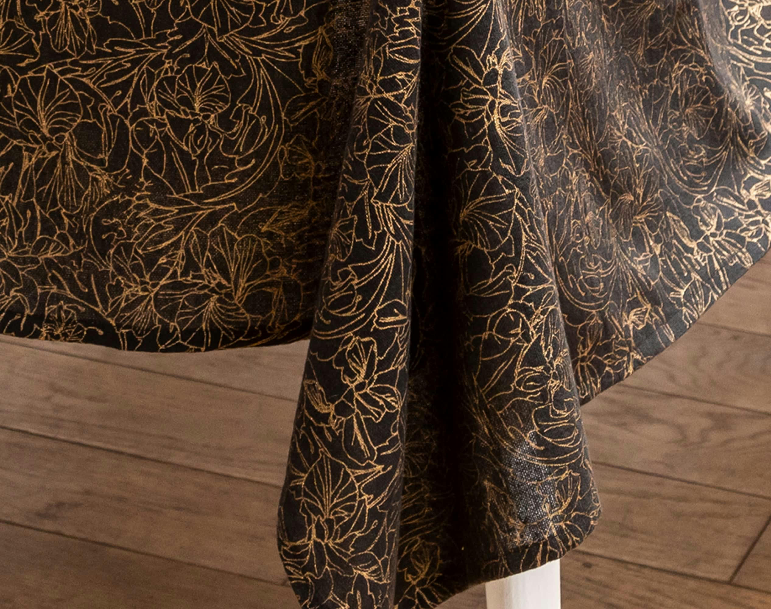 FLEUROR - Nappe ronde 180x180 noire en coton