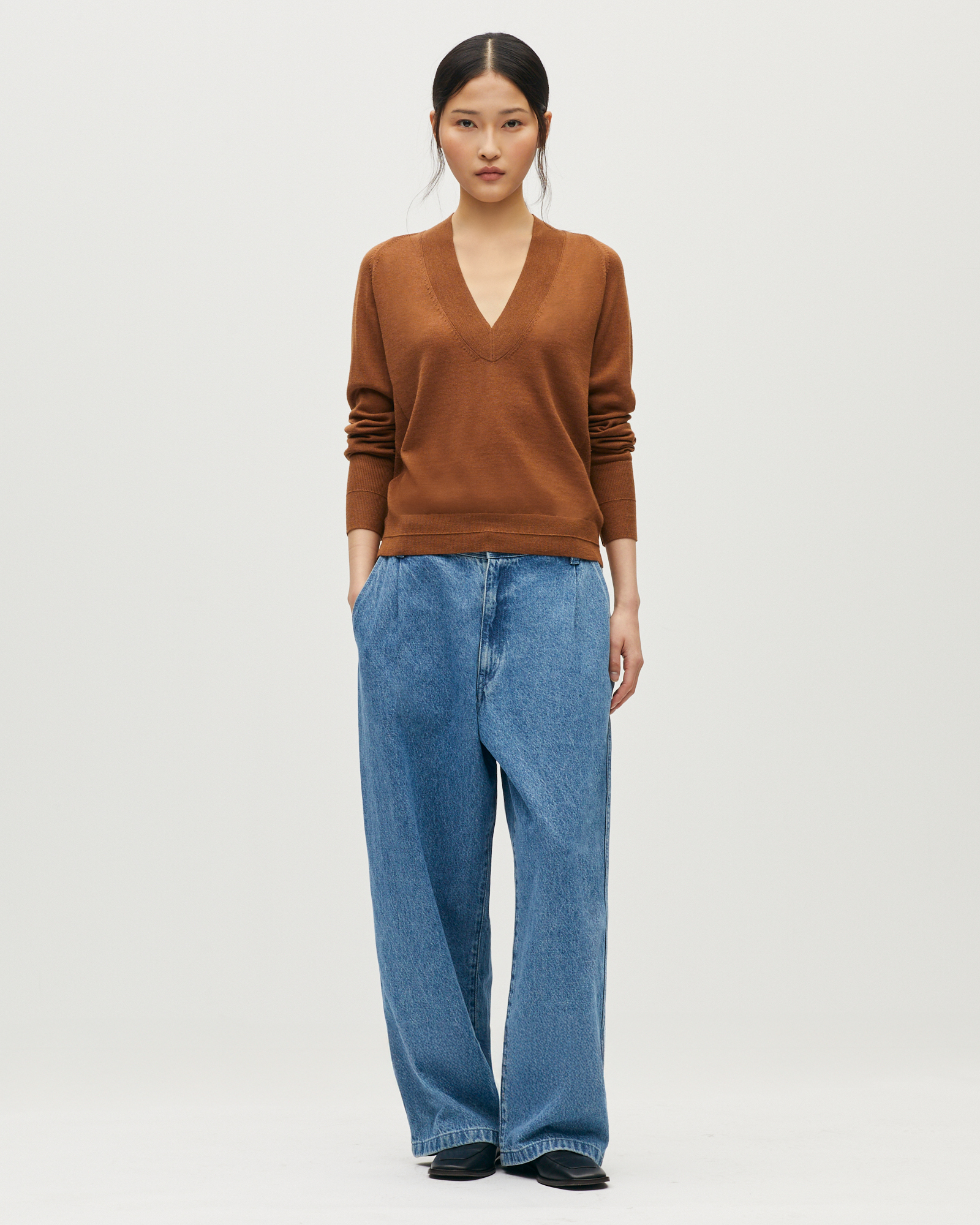 Pull col V en laine mérinos et soie