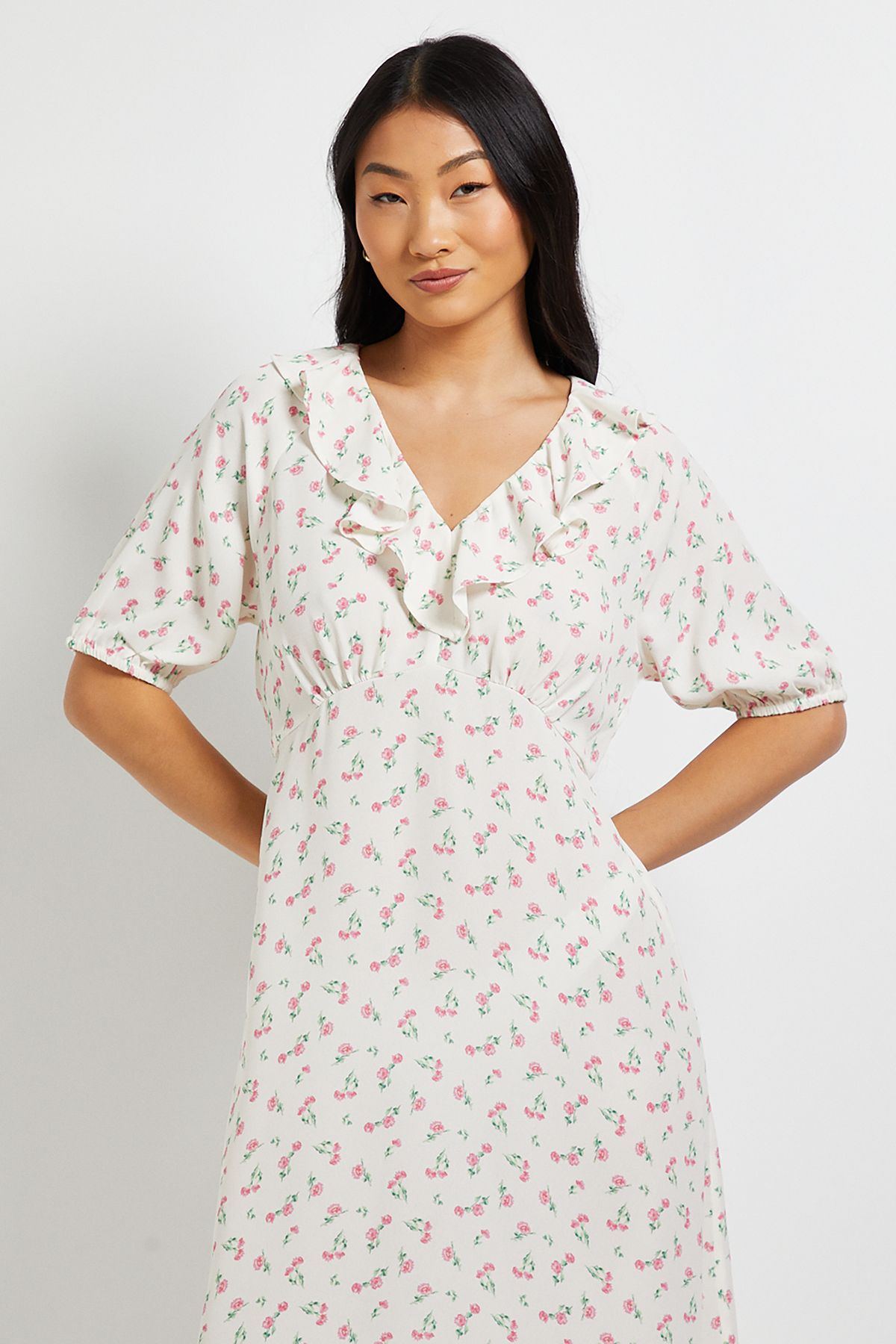 Dorothy Perkins Petite Cream Ditsy Frill Neck Puff Sleeve Maxi Dress