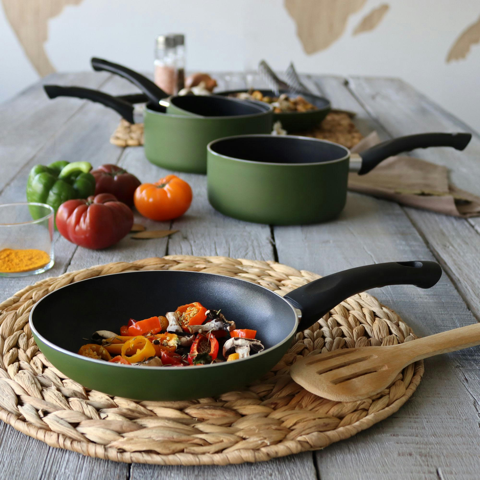 OLIVIA - Poêle anti-adhésive en aluminium Ø20cm - compatible induction