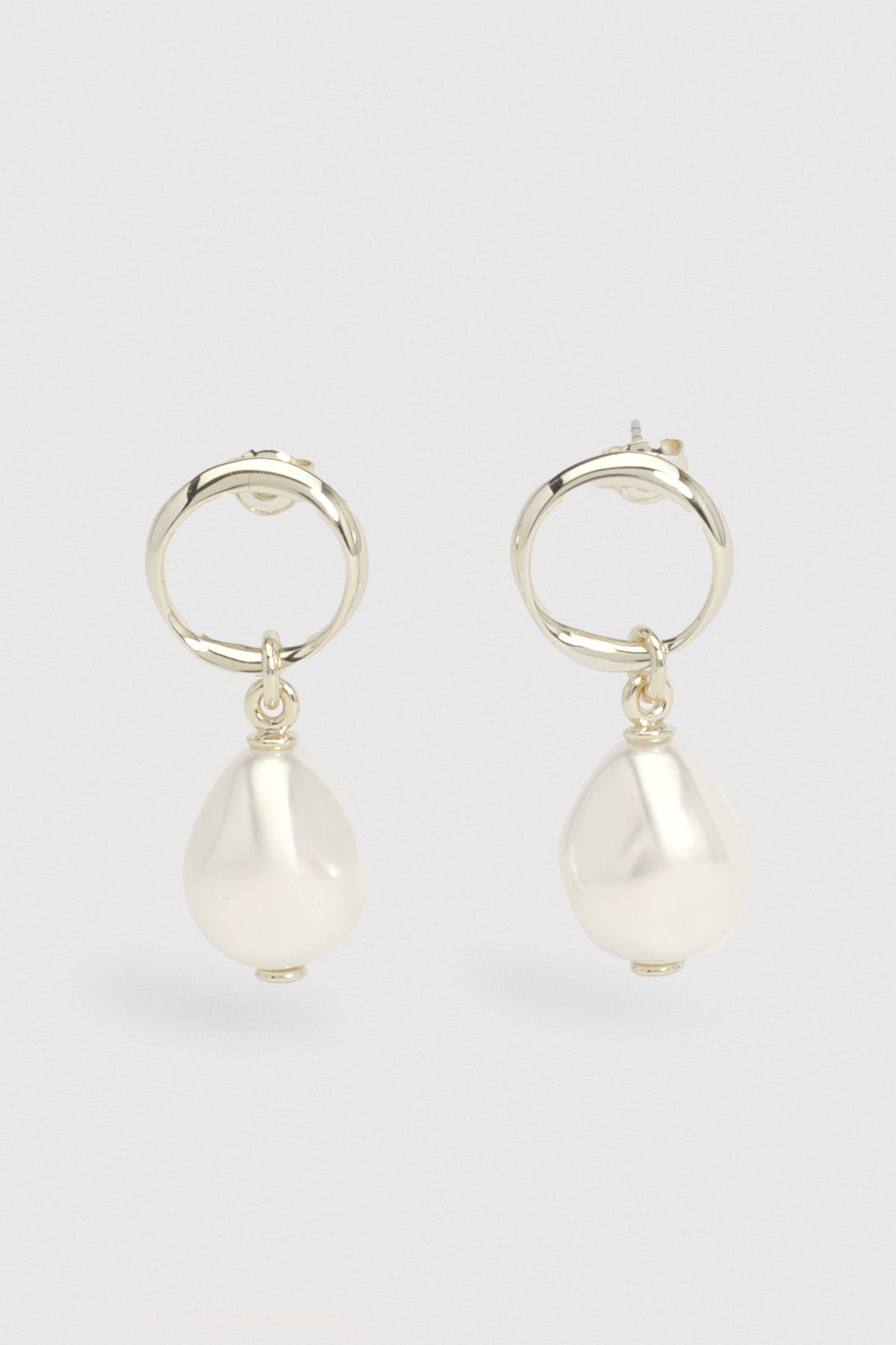 KarenMillen Modern Pearl Earrings