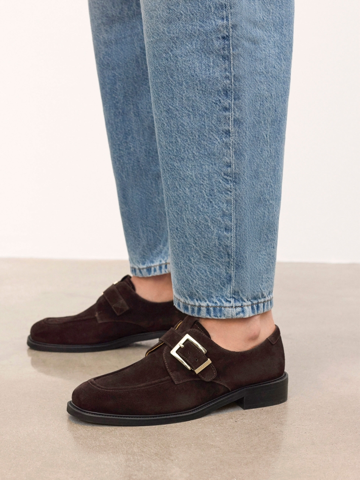 Suede shoes with strap closure