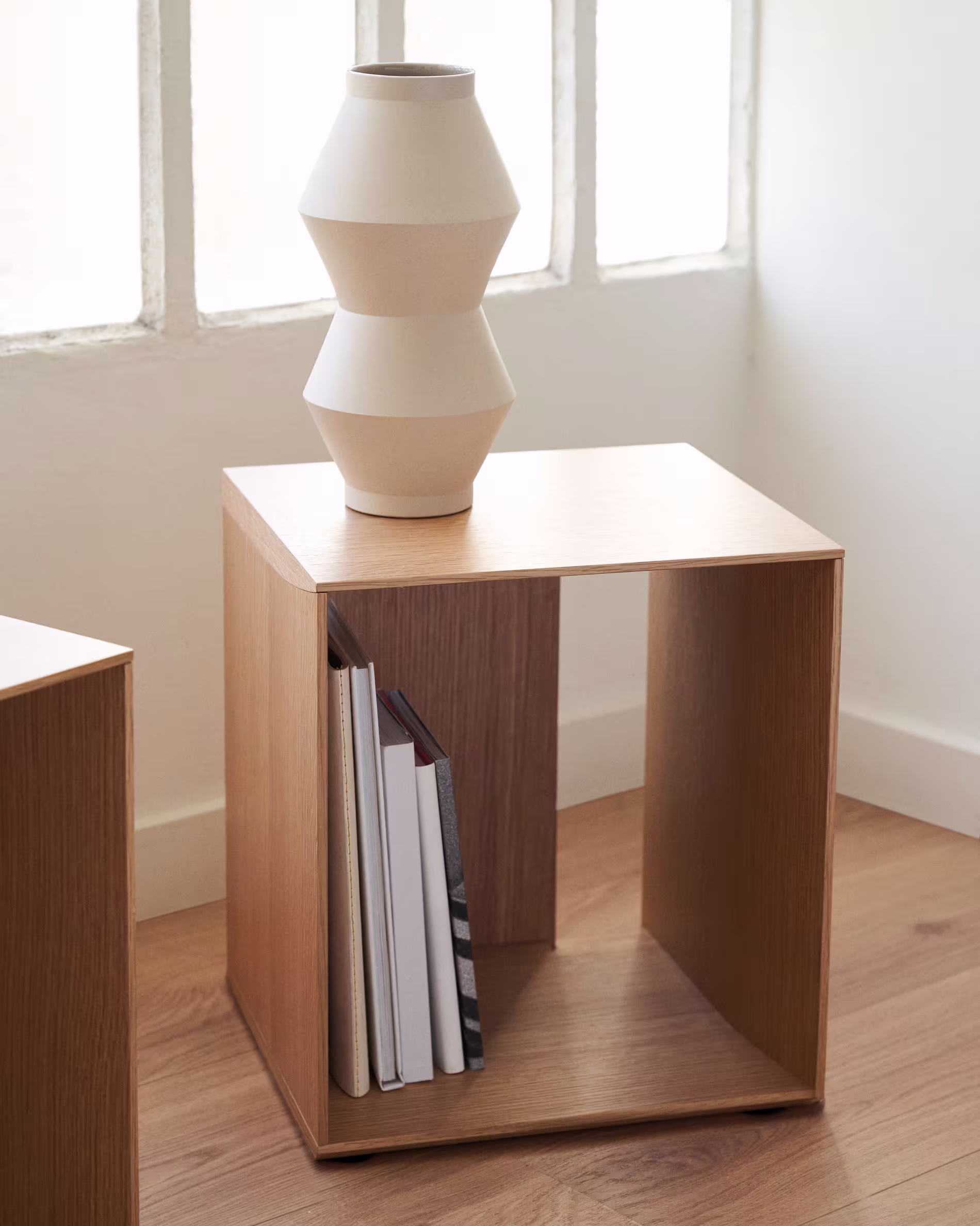 Módulo estantería pequeño Litto de chapa de roble 34 x 38 cm