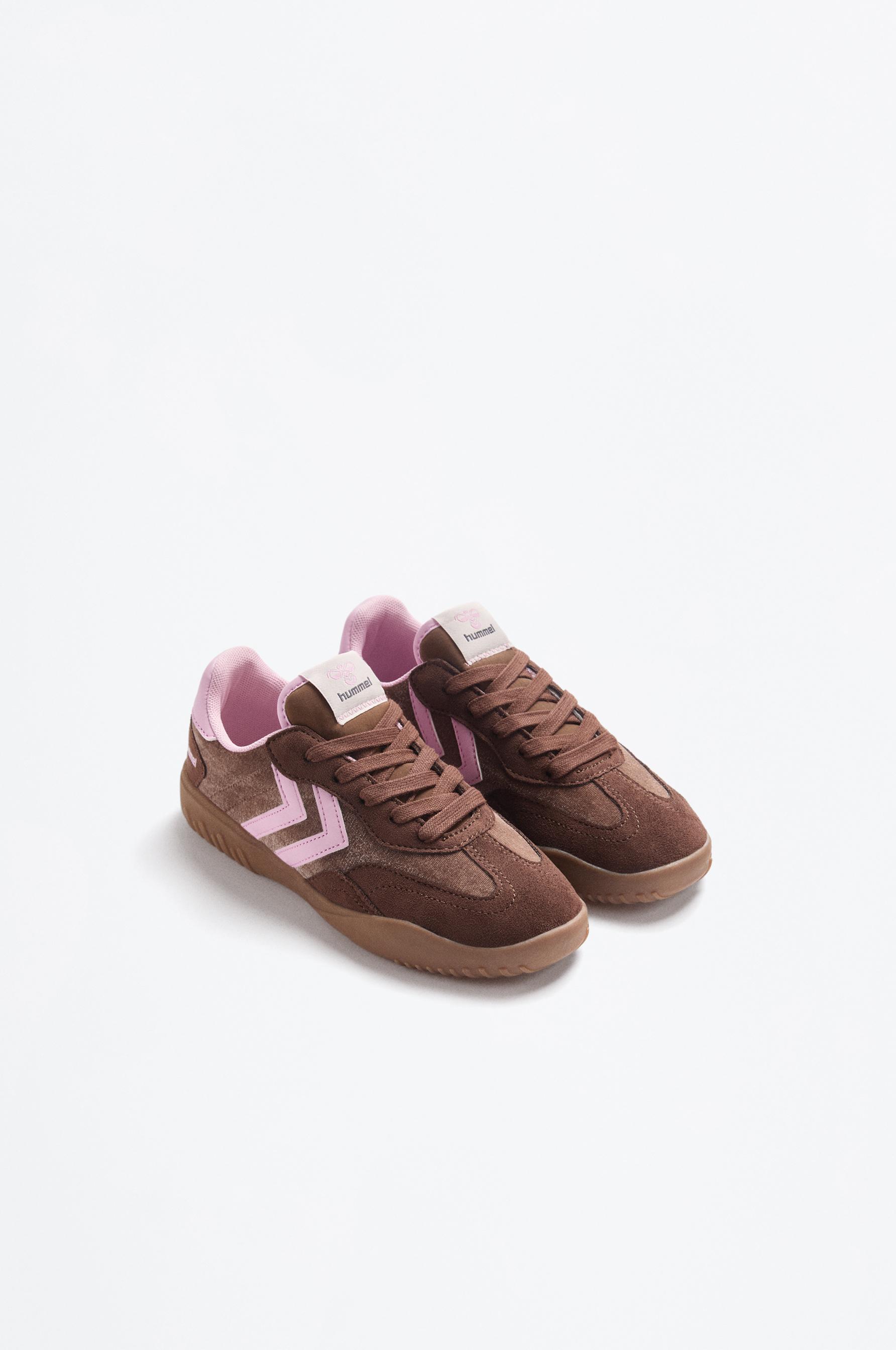 Zapatilla Hummel combinada