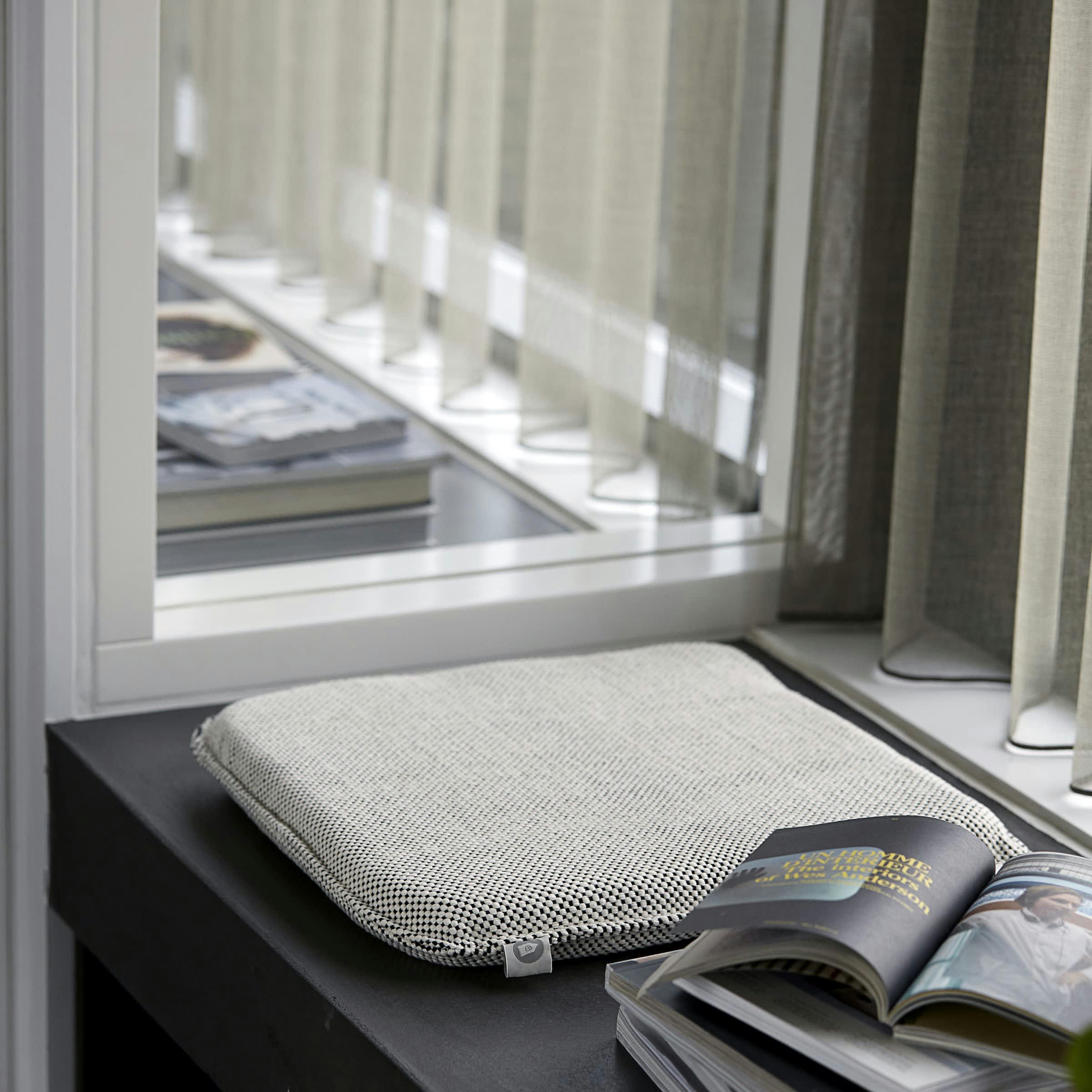 CUUN - Coussin d'assise en coton noir et blanc