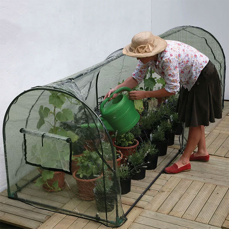 Polyetenskydd till bågväxthus Grower