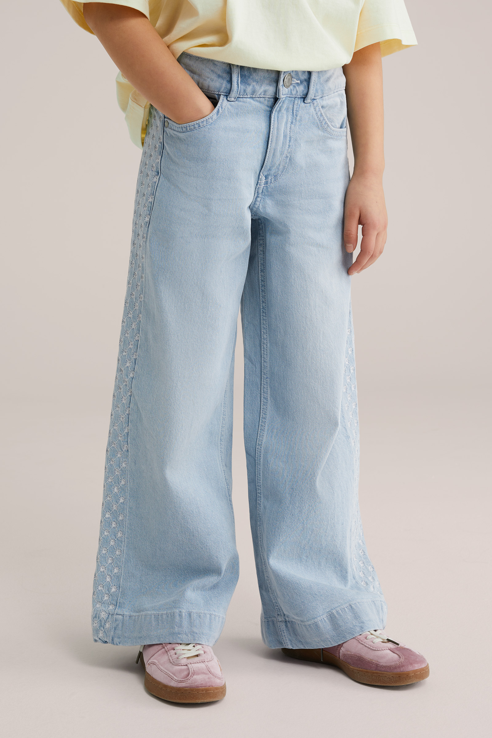 Meisjes wide leg jeans met embroideries