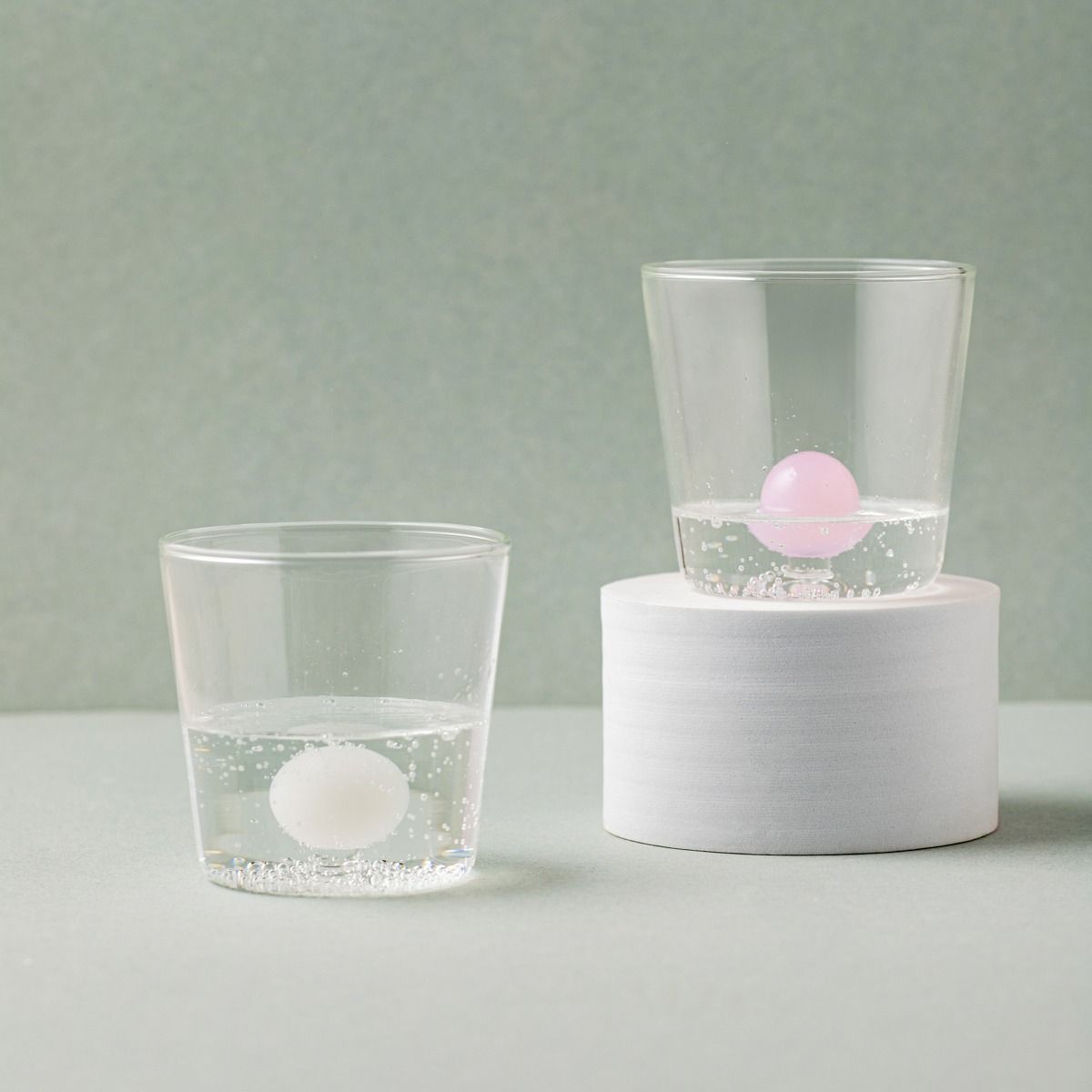 Szklanka PALLORA z różową kulką w środku 0,3 l